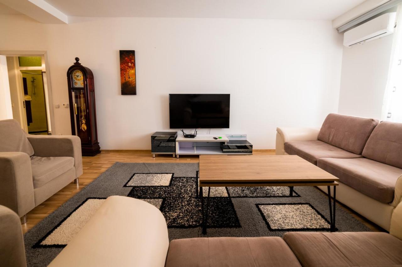 Cedartree Prishtina Apartment Pristina Exterior photo