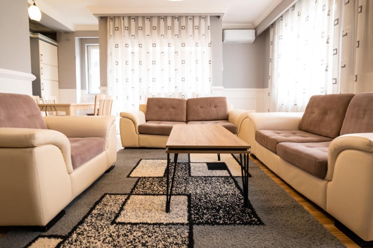 Cedartree Prishtina Apartment Pristina Exterior photo